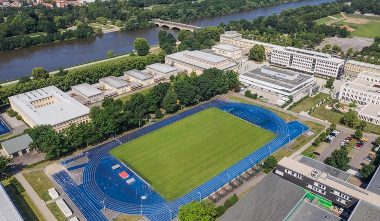 Sportwissenschaftliche Fakultät auf dem Campus Jahnalle aus der Vogelperspektive