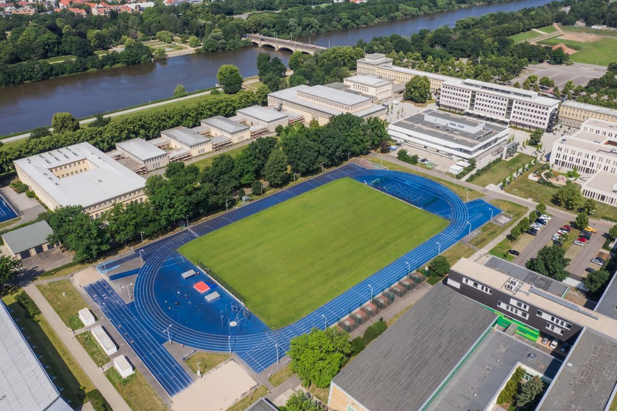 zur Vergrößerungsansicht des Bildes: Sportstätten Campus Jahnallee