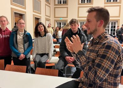 Foto: Alumni und Studierende bei der Netzwerkveranstaltung