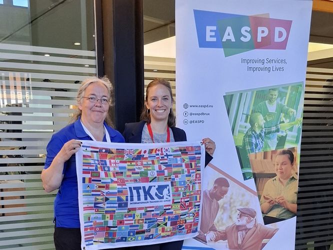 ITK-Vertreterinnen: Simone Zimmermann (Lehrkraft Behindertensport und Inklusion) und Petra Riedinger-Andrä (Projektkoordinatorin), Foto: P. Riedinger-Andrä