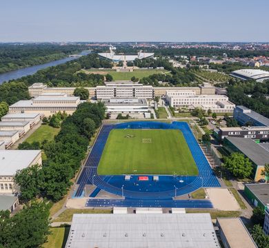 Sportwissenschaftliche Fakultät auf dem Campus Jahnalle aus der Vogelperspektive