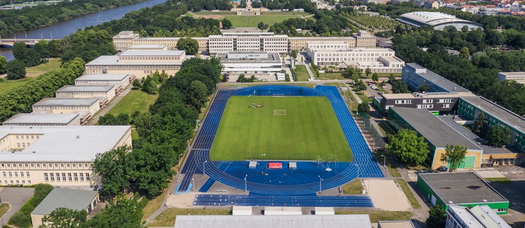 Sportwissenschaftliche Fakultät auf dem Campus Jahnalle aus der Vogelperspektive